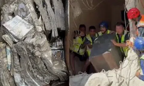 Lũ quét cuốn trôi két sắt của 20 ngân hàng, Nepal ráo riết truy tìm tiền mặt và vàng