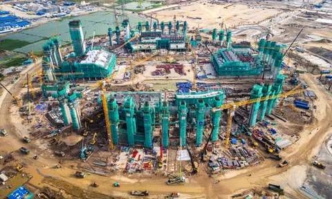 Vinhomes ký hợp đồng hơn 67.000 tỷ đồng với một công ty con