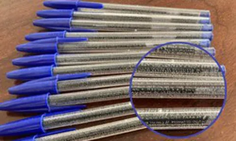 Phát hiện bí mật động trời trên 11 chiếc bút của một sinh viên luật
