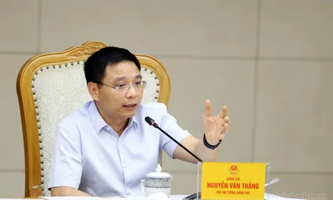 Trung tâm Tài chính Quốc tế phải có thương vụ, sản phẩm vào tháng 11