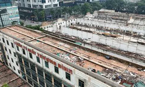 Cận cảnh khu đất hơn 3,6 ha của nhà máy Giầy Thượng Đình đang được tháo dỡ
