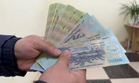 Chuyển khoản 62.000.000 đồng thanh toán tiền hàng thành công, Nguyễn Văn Quân SN 1993 lập tức báo công an để xác minh gấp