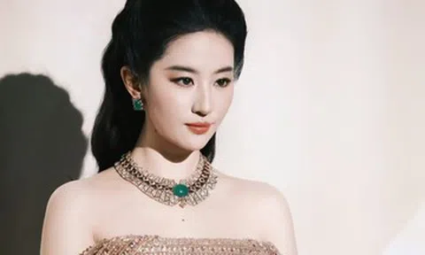 Lưu Diệc Phi cắt hình Hồ Ngọc Hà khỏi ảnh chụp chung: Không chỉ là ồn ào showbiz Việt