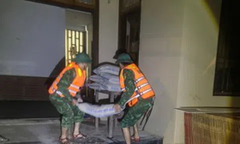 Quảng Trị khẩn trương di dời dân trong đêm trước nguy cơ mưa lũ dồn dập