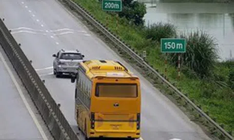 Phó Thủ tướng: Đặt biển báo tại đoạn cao tốc xử phạt lỗi không giữ khoảng cách