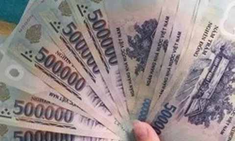 Nguyễn Thị Hà Tuyên SN 1993 bất ngờ nhận 400.000.000 đồng từ tài khoản lạ: Công an lập tức xác minh giao dịch