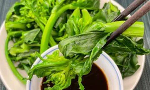 Loại rau lọt top 10 “tốt nhất thế giới”, vitamin C vượt xa cam, chứa chất chống ung thư độc quyền: Bạn biết rau gì không?