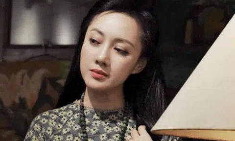 MC Hoài Anh VTV đẹp nền nã, Cục trưởng Xuân Bắc chống ngập giữa đêm