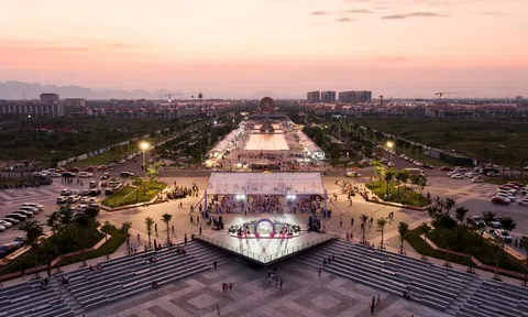 Công viên Văn hóa sắp hoàn thiện, Sun Urban City bừng sắc
