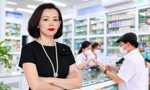 Bà Nguyễn Bạch Điệp bắt tay với quỹ của Pháp, Hội Chữ thập đỏ, ĐH Y Dược, ĐH Y Khoa, cho hơn 22.000 dược sĩ học một kỹ năng khác ngoài bán thuốc