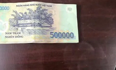 Thầy Hiệu phó SN 1966 giao nộp 4.500.000 đồng nhờ công an xác minh nguồn gốc, Trần Văn Tình SN 1993 chủ động tới trình báo