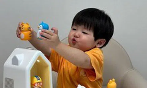Khi trẻ hỏi "tại sao", tốt nhất đừng vội vàng trả lời!