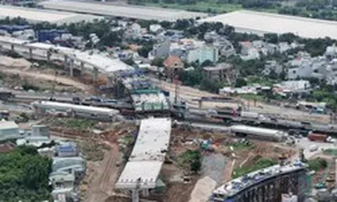 Tăng tốc thi công nút giao Tân Vạn, phấn đấu thông tuyến chính cuối năm