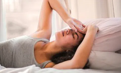 Buổi sáng thức dậy có 5 dấu hiệu này, coi chừng mỡ máu đã vượt ngưỡng