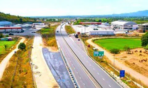 Đề xuất Nhà nước đầu tư trước hạng mục thiết yếu tại trạm dừng nghỉ cao tốc