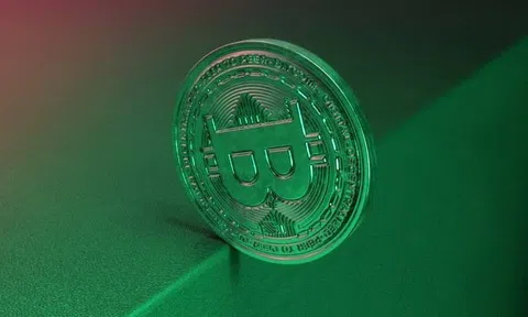 Bitcoin gây bất ngờ