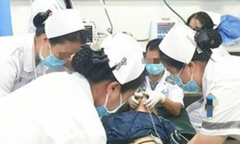 Người đàn ông 55 tuổi đột quỵ giữa đêm, bác sĩ cảnh báo chớ làm 4 việc này sau bữa tối