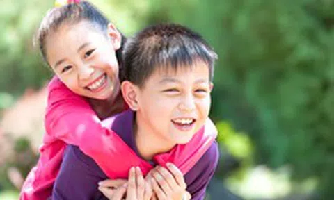 5 dấu hiệu trẻ có tâm lý khỏe mạnh: Con bạn sở hữu mấy điều?