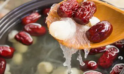 Đêm nào cũng trằn trọc? Thử luân phiên 3 thực phẩm quen thuộc này để hỗ trợ ngủ ngon, ngủ sâu hơn