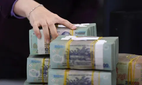 Lãi vay lên 14%/năm, doanh nghiệp 'gồng mình' trả lãi