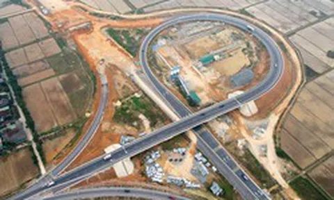 Tìm nguồn lực đầu tư hơn 3.400km đường bộ cao tốc