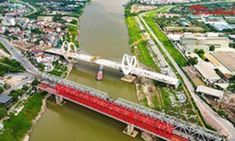 Cầu Đuống mới hợp long, tăng tốc hoàn thiện để thông xe cuối năm