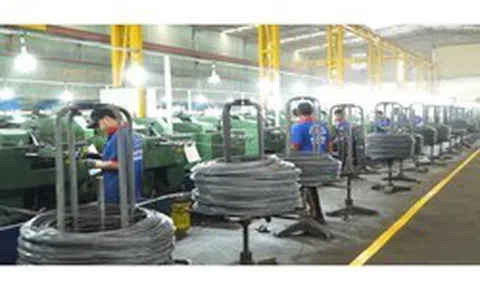 Không phải Việt Nam không sản xuất được bulong, ốc vít, mà là không được sản xuất, vì sao?