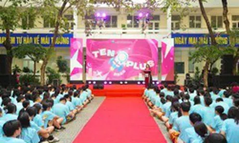 Gần 20 năm qua, Chuyên Ngữ vẫn giữ một "đặc sản" để chào học sinh mới: Trường ngoài thấy mà muốn tham gia ké!