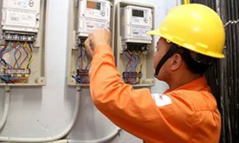 Phát hiện điện năng tiêu thụ bỗng vọt lên 180 kWh/ngày, gấp 20 lần bình thường, người đàn ông lập tức kiểm tra thứ này