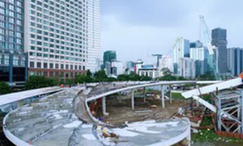 Tăng tốc thi công cầu đi bộ nghìn tỷ vượt sông Sài Gòn