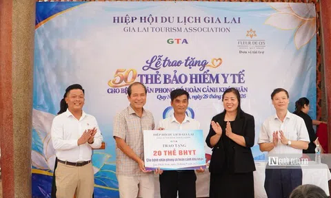 Hiệp hội Du lịch Gia Lai trao tặng 50 thẻ bảo hiểm y tế cho bệnh nhân phong có hoàn cảnh khó khăn