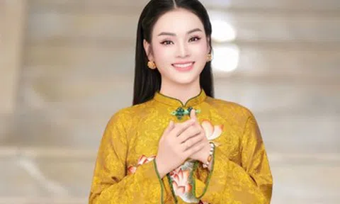 PGS Tân Nhàn khoe phòng làm việc, NSƯT Chí Trung nói về 'cuộc đời rực rỡ'