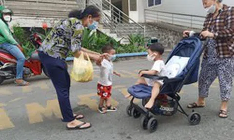 Ông bà chăm cháu hãy nhớ nguyên tắc "4 không" để gia trung yên ổn, thuận hòa