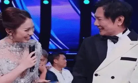 MC Khánh Vy gây sốt khi dẫn Miss Universe Vietnam, được Chủ tịch Nawat khen 'quá đẹp'