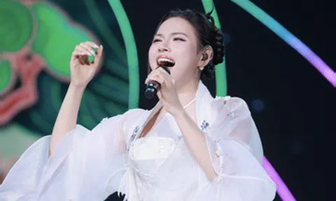 Giọng ca được PGS.TS.Tân Nhàn hết lời khen ngợi là ai?