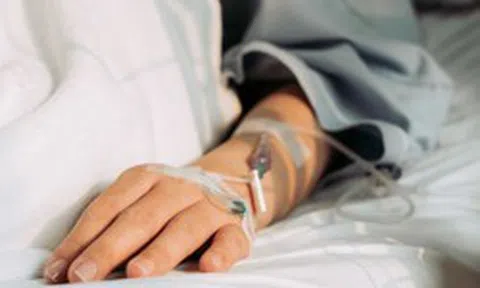 Có dấu hiệu này suốt nửa năm nhưng không đi khám, người phụ nữ 35 tuổi mắc ung thư giai đoạn cuối