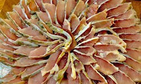 Loại cá được ví như "vua hạ đường huyết", cực giàu Omega-3, dưỡng tim, kháng viêm: Chợ Việt bán la liệt