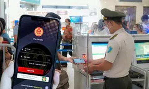 Bỗng dưng đứng tên doanh nghiệp, bị chặn ở sân bay: 'Giám đốc' khắc khoải gỡ vướng
