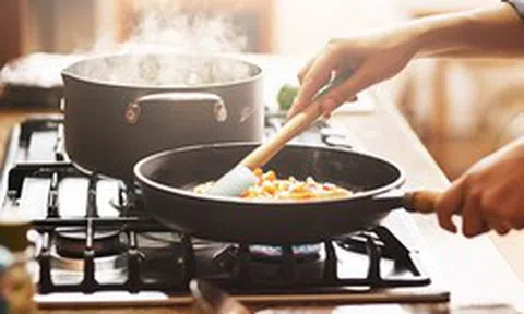 7 sai lầm khi dùng bếp gas nhiều gia đình mắc: Tốn tiền, nguy hiểm