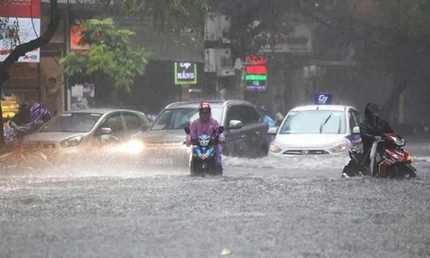 Mưa to "sầm sập" sắp trút xuống nhiều tỉnh thành miền Trung, tâm điểm ở đâu?