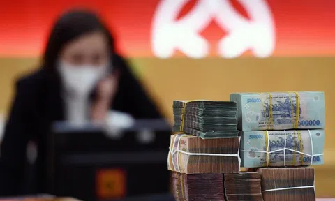 Hàng triệu chủ tài khoản nhận một cảnh báo, hơn 6.300 tỷ phải tạm dừng