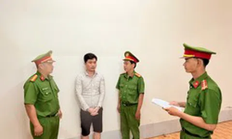 Công an điều tra các giao dịch chuyển khoản tổng 260 triệu đồng: Bắt Huỳnh Thanh Huy SN 1999