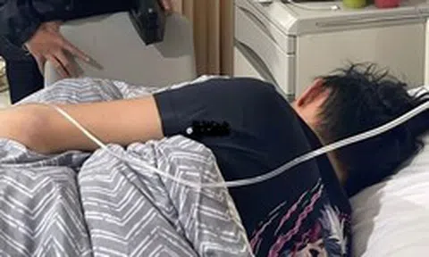 Chàng trai 22 tuổi đã mắc ung thư dạ dày giai đoạn cuối vì 3 món "khoái khẩu" của nhiều người trẻ