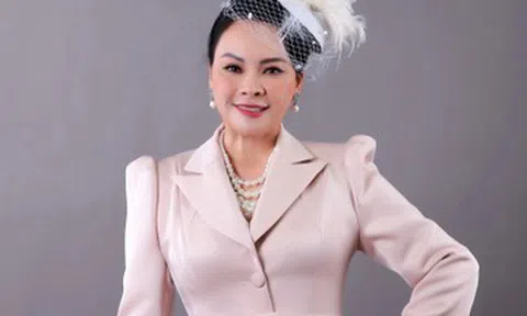 Ca sĩ Đông Đào là ai?
