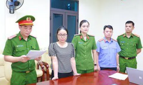 Thi hành lệnh khám xét chỗ ở, bắt tạm giam nguyên kế toán BQL dự án Đặng Thị Lý SN 1981