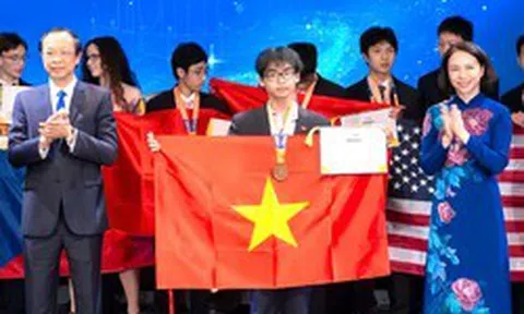 Mê ngắm sao giải mã bầu trời, 10X 'ẵm' Huy chương Vàng Olympic Thiên văn quốc tế