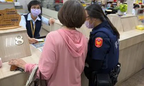 Tài khoản ngân hàng bị đóng băng, người phụ nữ phát hiện khoản nợ 1,05 tỷ đồng