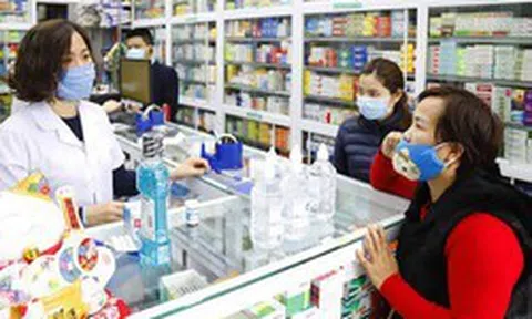 Tất cả người dân hay tự mua thuốc ở các hiệu thuốc chú ý thông báo liên quan đến BHYT