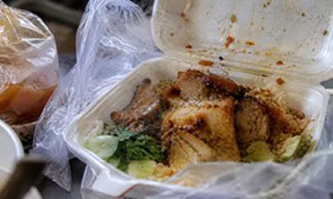 Nói thẳng: Đựng 4 thứ này trong hộp xốp là DẠI - Đồ ăn biến chất, sức khỏe thêm phần đáng lo
