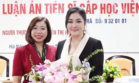 Điều chưa biết về hành trình thành Tiến sĩ của hoa hậu Nguyễn Thị Huyền